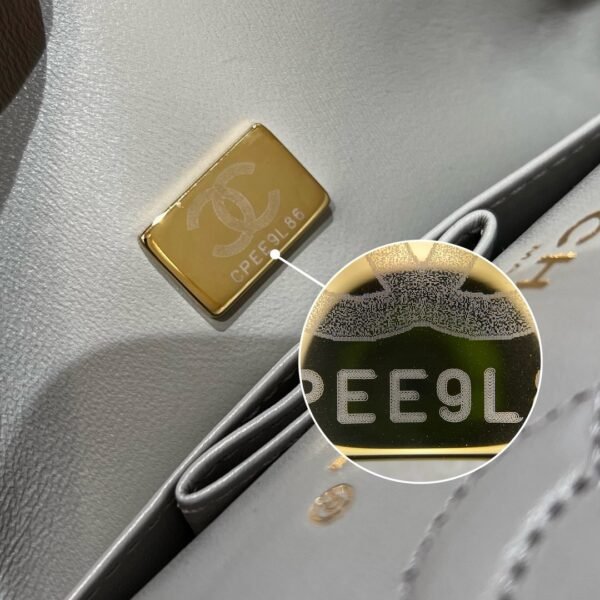 Chanel CF-Small 23cm-Fine Caviar Leather-Uncut Edge-Elephant Gray Light Gold Buckle - Image 9