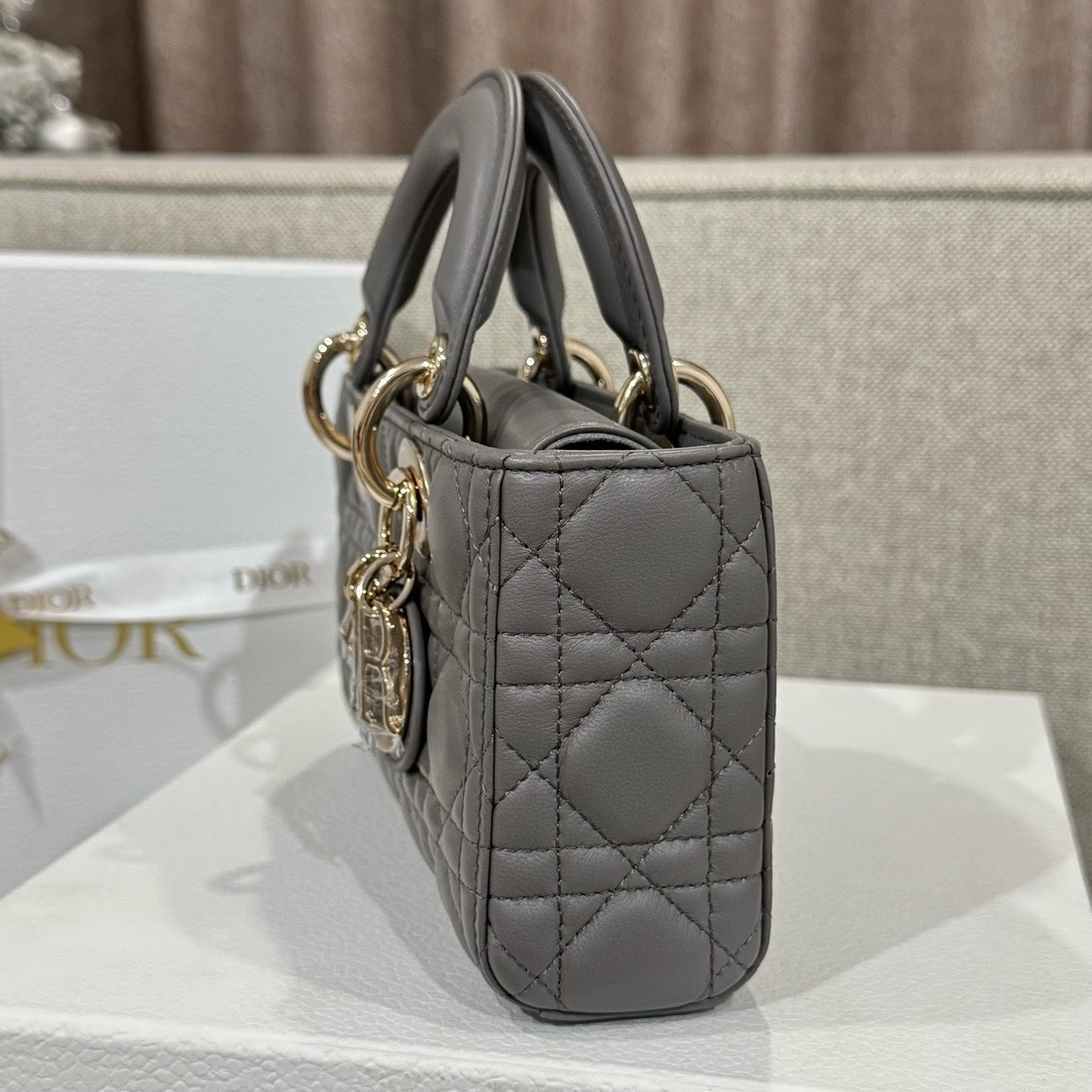 ☆Dior☆直営店買付☆エレガントLADY D-JOY MINI BAG☆ Lady D-Joy Micro Bag Rose des Vents Cannage Lambskin | DIOR