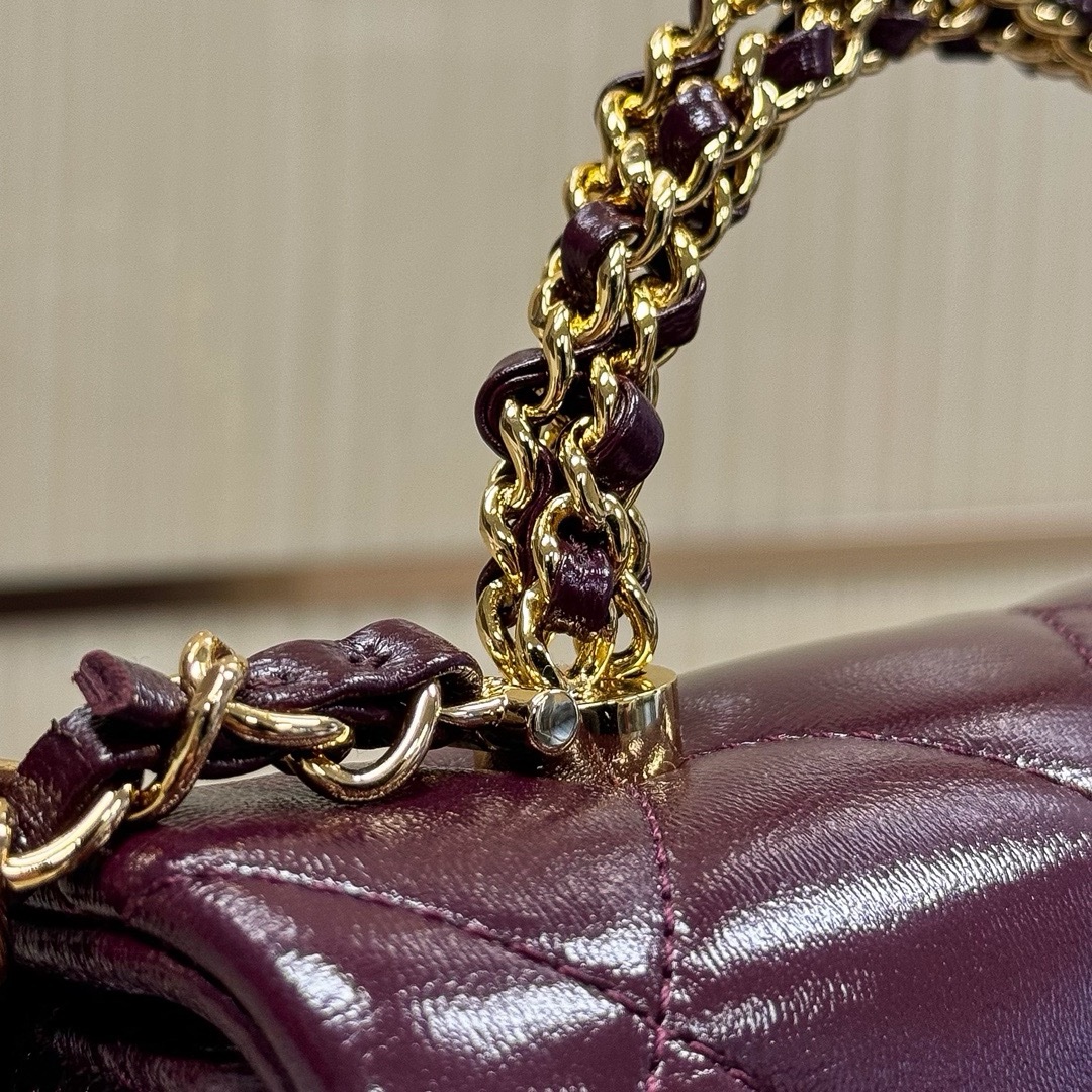 Chanel 24B chain twisting handle – Zeko Bag